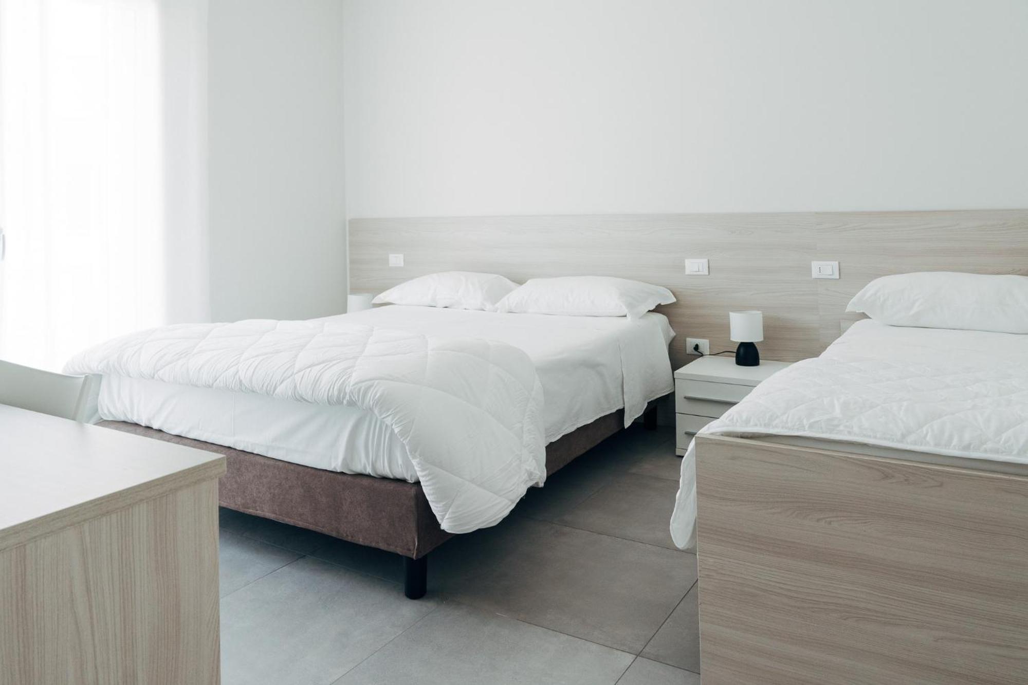 The Prince - Luxury Apartments With Pool Peschiera del Garda Luaran gambar