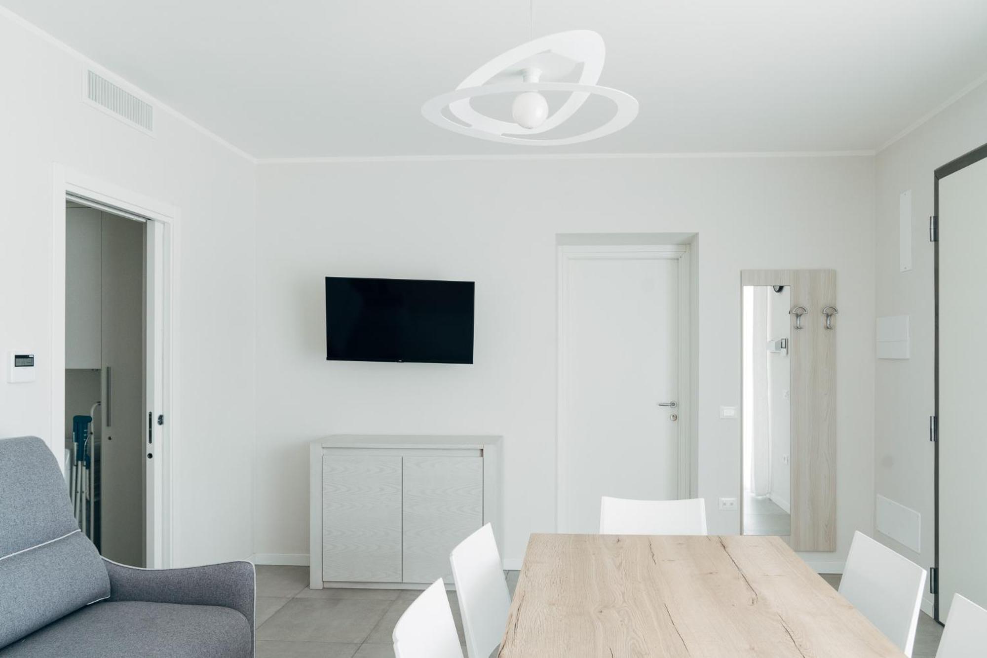 The Prince - Luxury Apartments With Pool Peschiera del Garda Luaran gambar