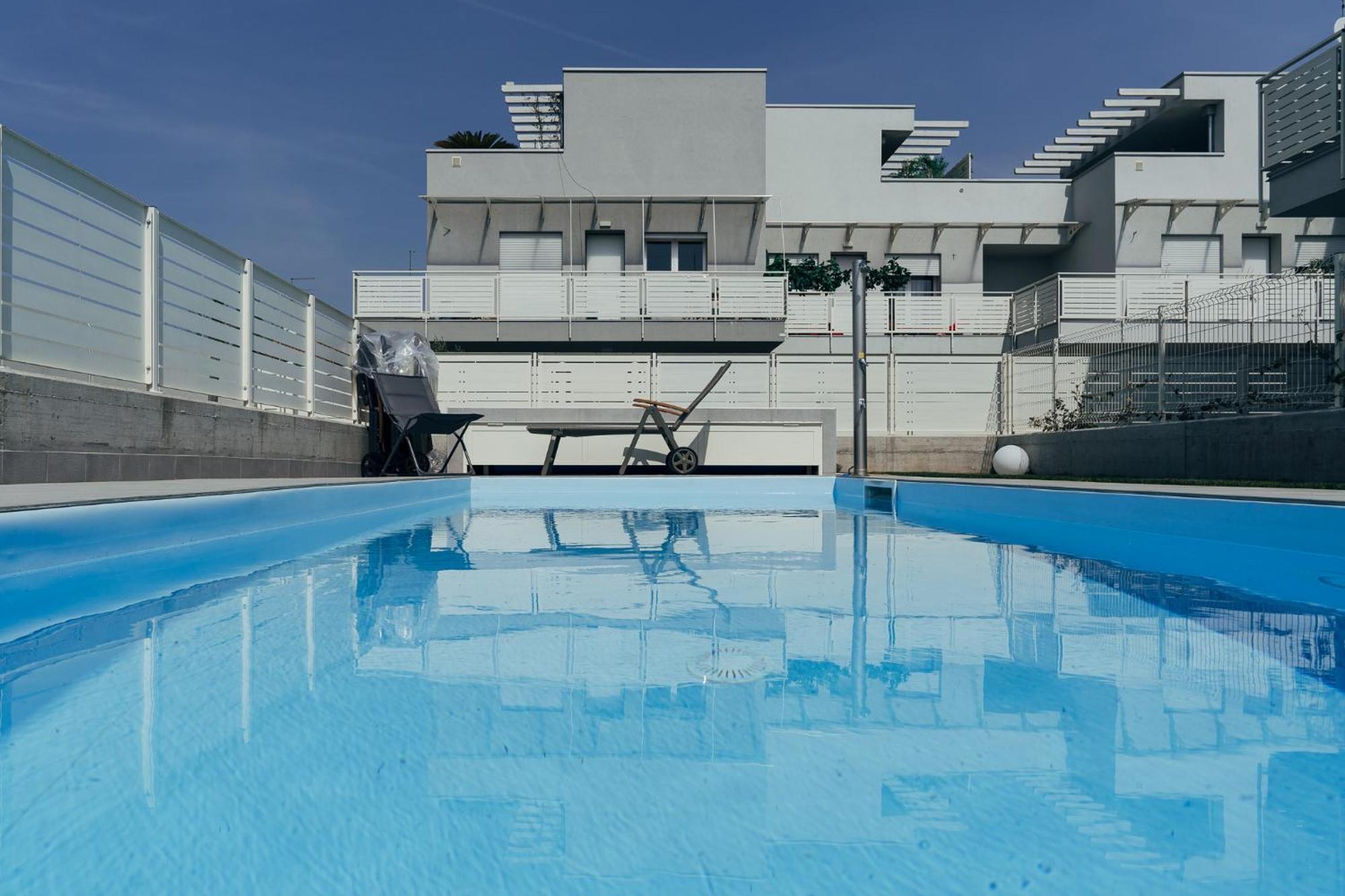 The Prince - Luxury Apartments With Pool Peschiera del Garda Luaran gambar