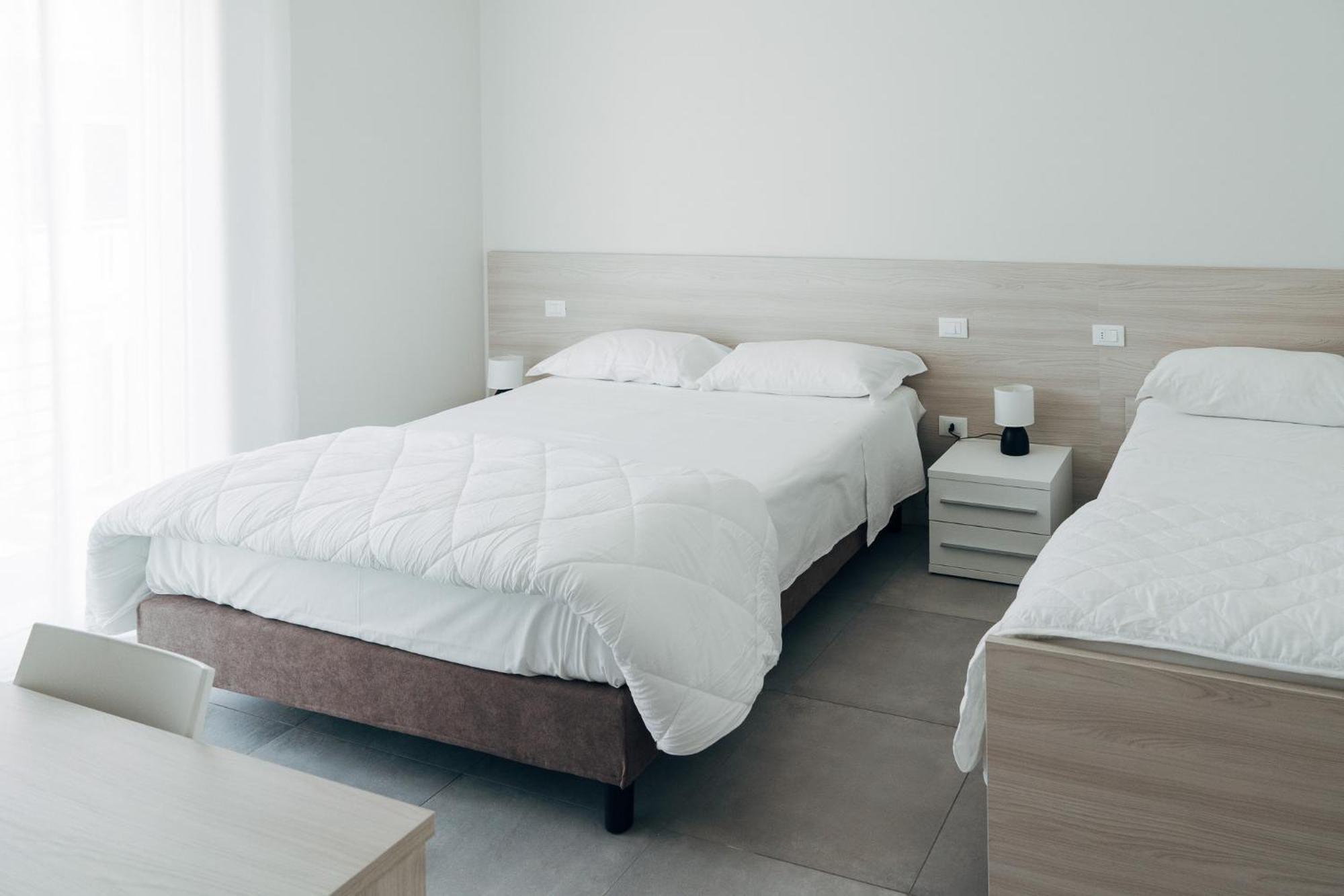 The Prince - Luxury Apartments With Pool Peschiera del Garda Luaran gambar