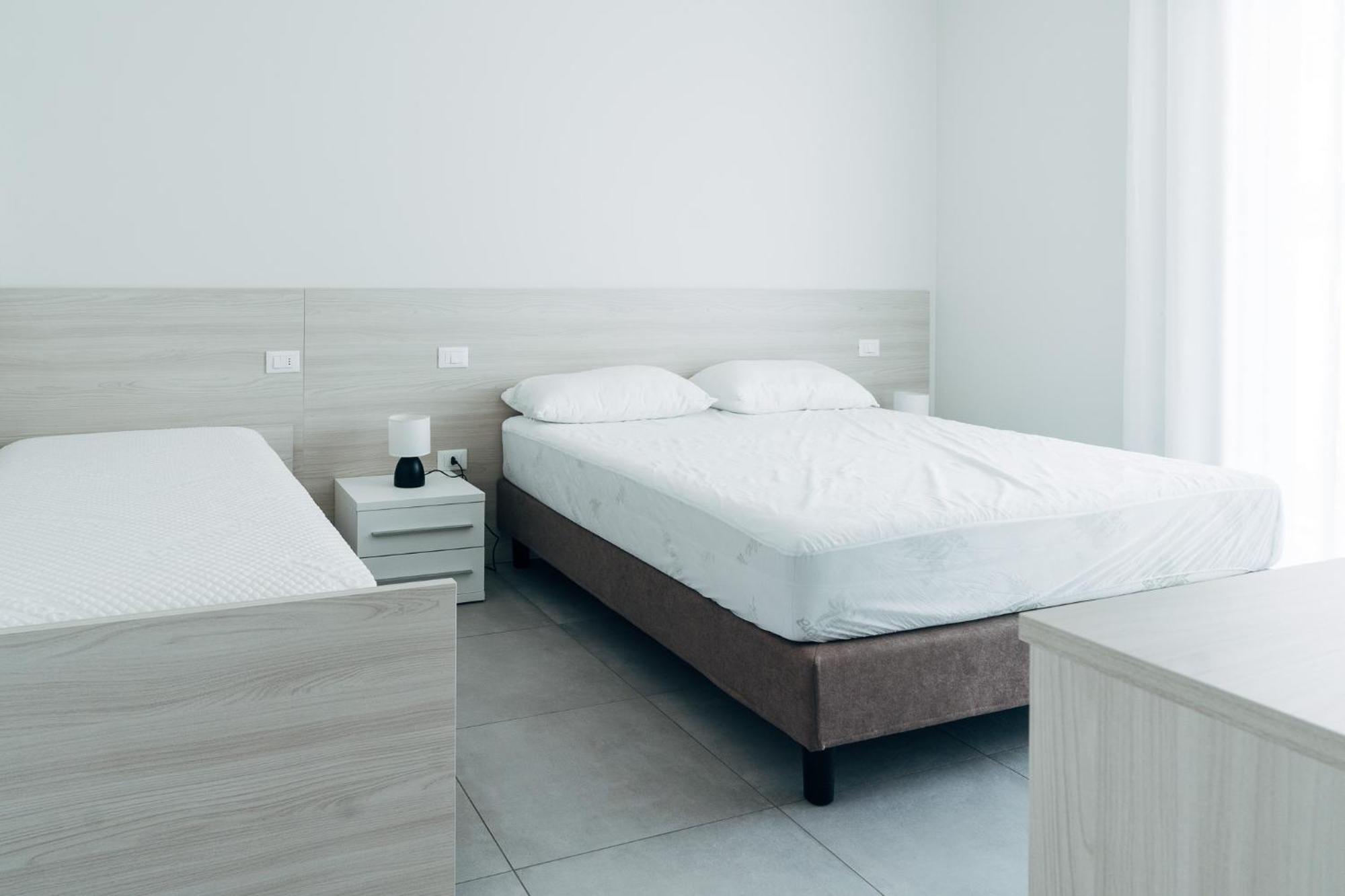 The Prince - Luxury Apartments With Pool Peschiera del Garda Luaran gambar