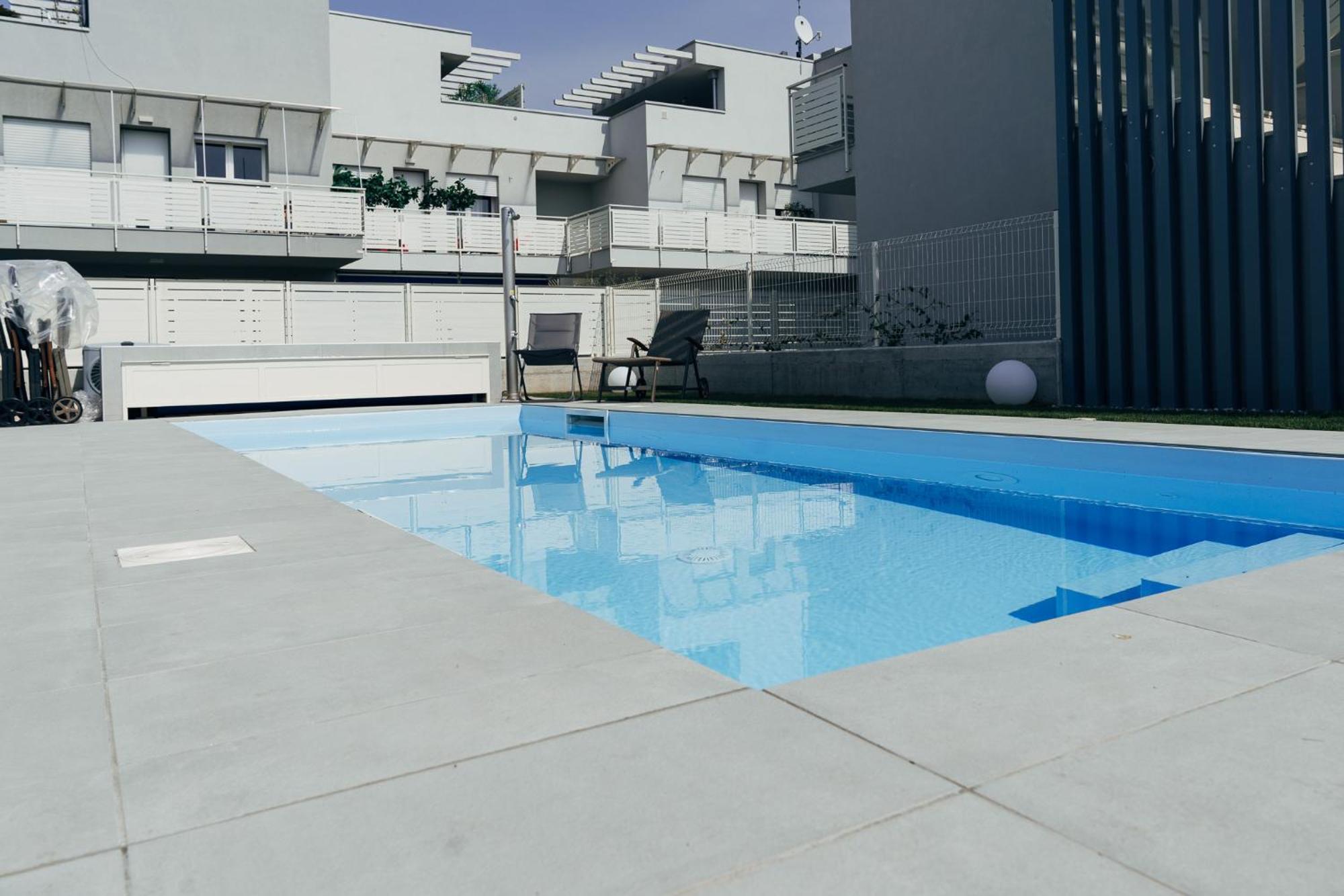 The Prince - Luxury Apartments With Pool Peschiera del Garda Luaran gambar