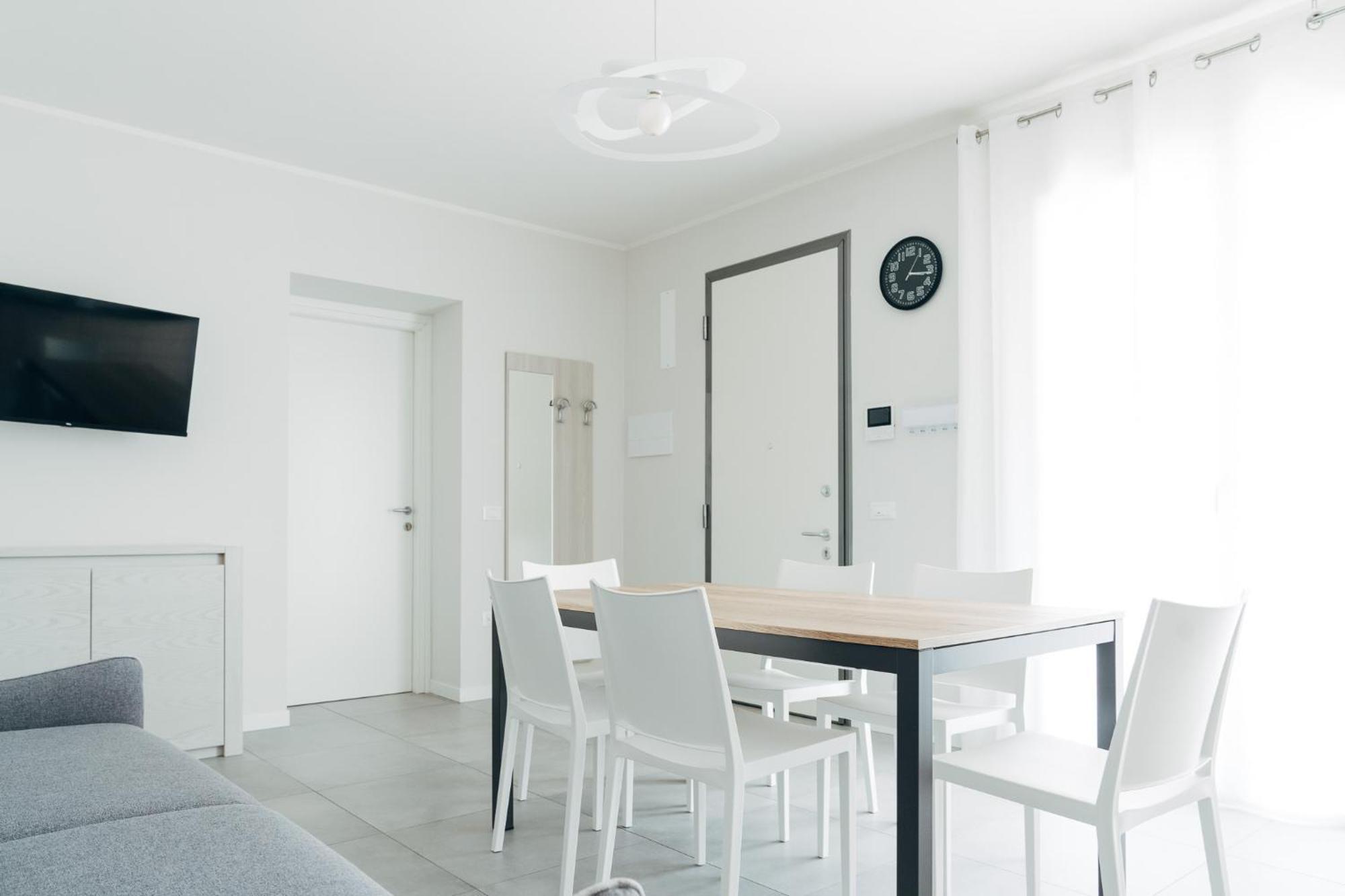 The Prince - Luxury Apartments With Pool Peschiera del Garda Luaran gambar
